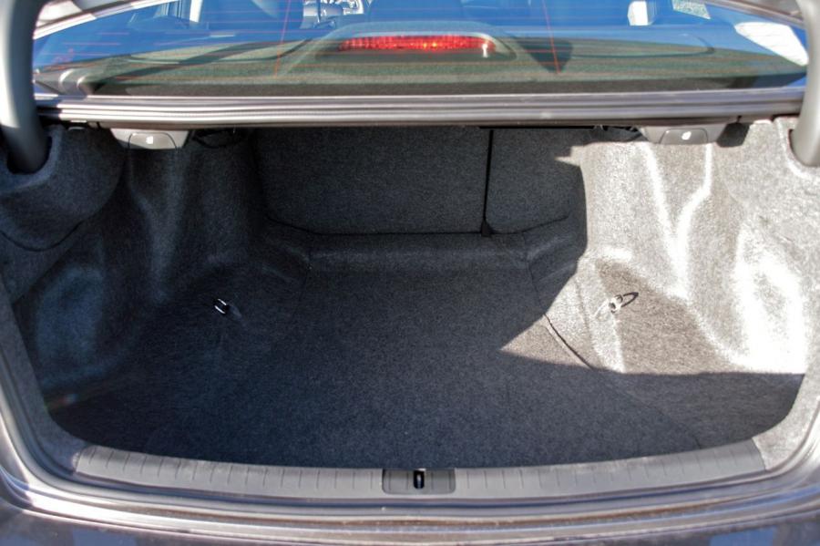Багажник Acura TSX V6 2010 года  (фото 9 из 87)